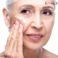 کرم روز خاویار اولاین مدل Royal Caviar Therapy +40 حجم 50 میل