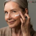 کرم پمپی ضدچروک و آبرسان لورآل بالای ۴۵ سال حجم 50میل