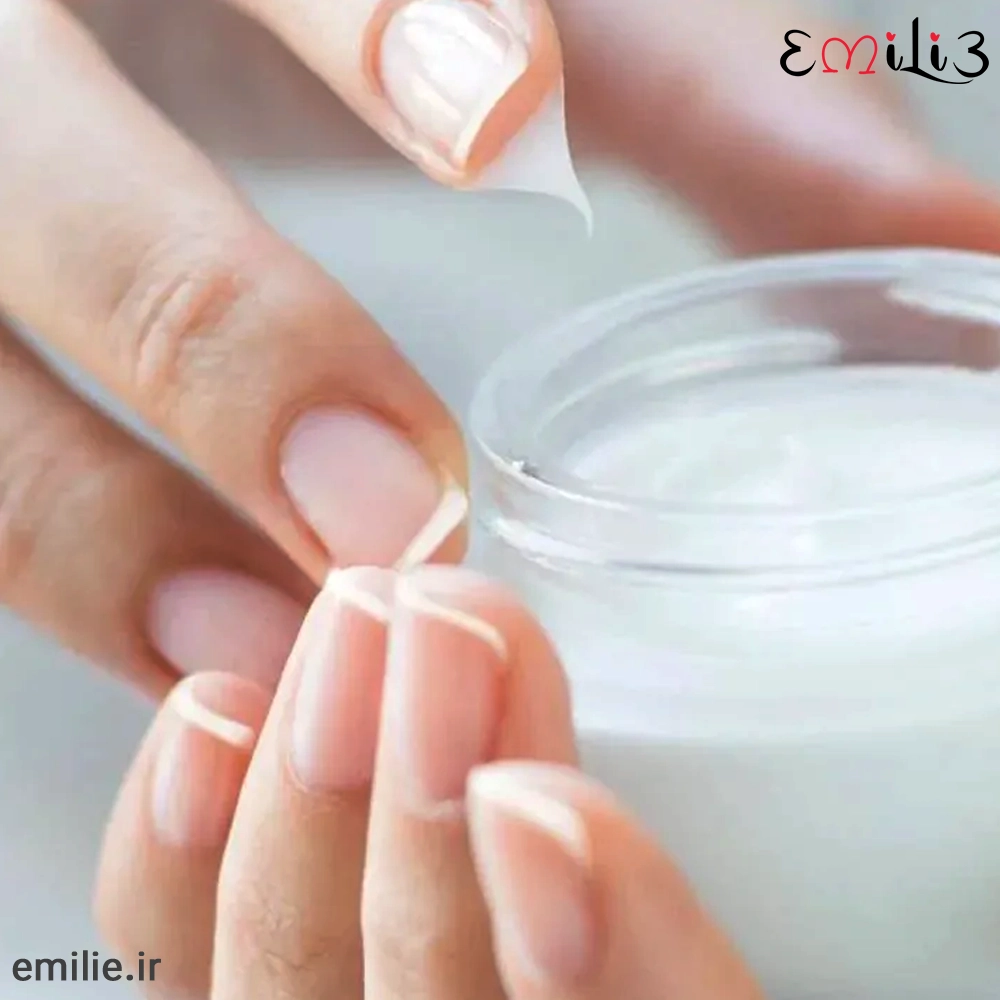 کرم روز آبرسان سه کاره لورآل مدل Triple Active