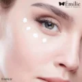 کرم دور چشم گلوتاتیون و ترانگزامیک اسید مری اند می